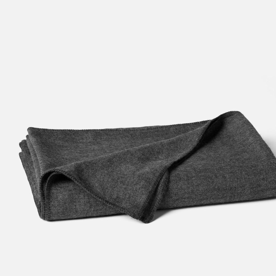 Classic Textile Bed Blanket for Everyday Comfort Style 2