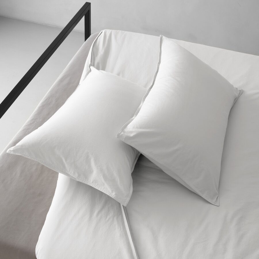 Versatile Abstract Queen Pillowcase Set for Bedding