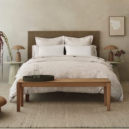 SP25_EEcom_HeritageJacquardBorderBed_AlpineWhitewStone_A_030_1_d0941a61-5351-4ff7-af55-ffd59c64a481